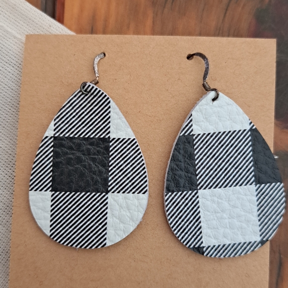 Leather Earrings by Whitebirch Handmade Goods - Picture 4 of 5